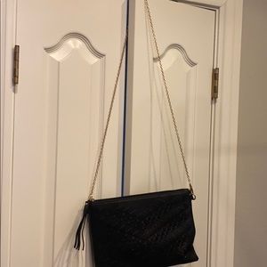 Darling black crossbody with gold chain
